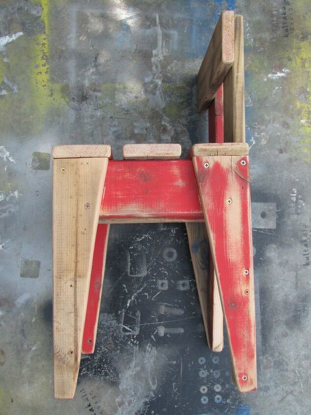 como fazer uma cadeira de criana com madeira velha