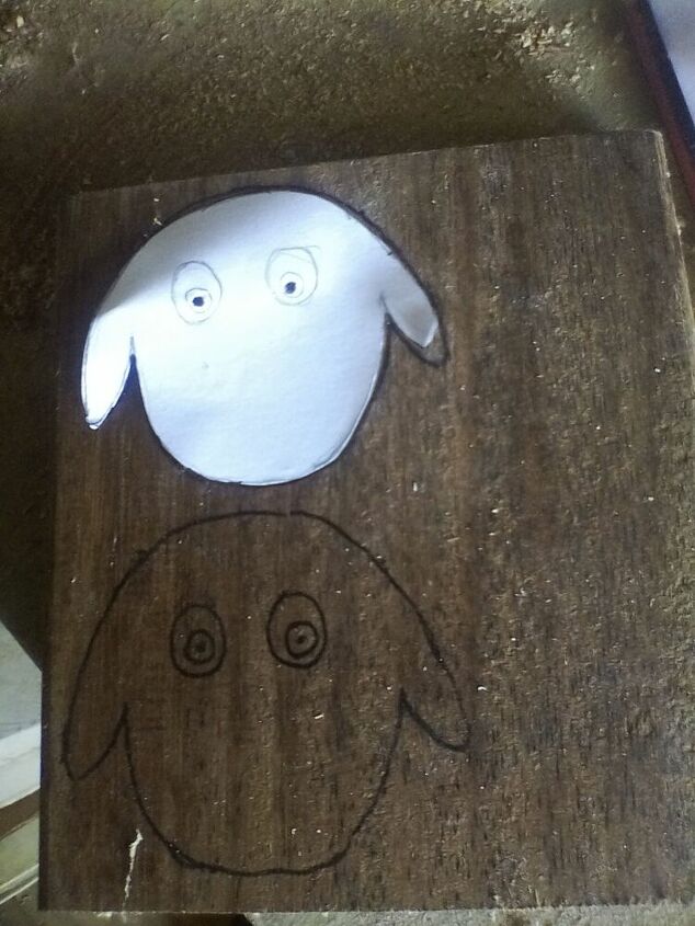 sheep toilet paper holder inspired by boredom during the lockdown