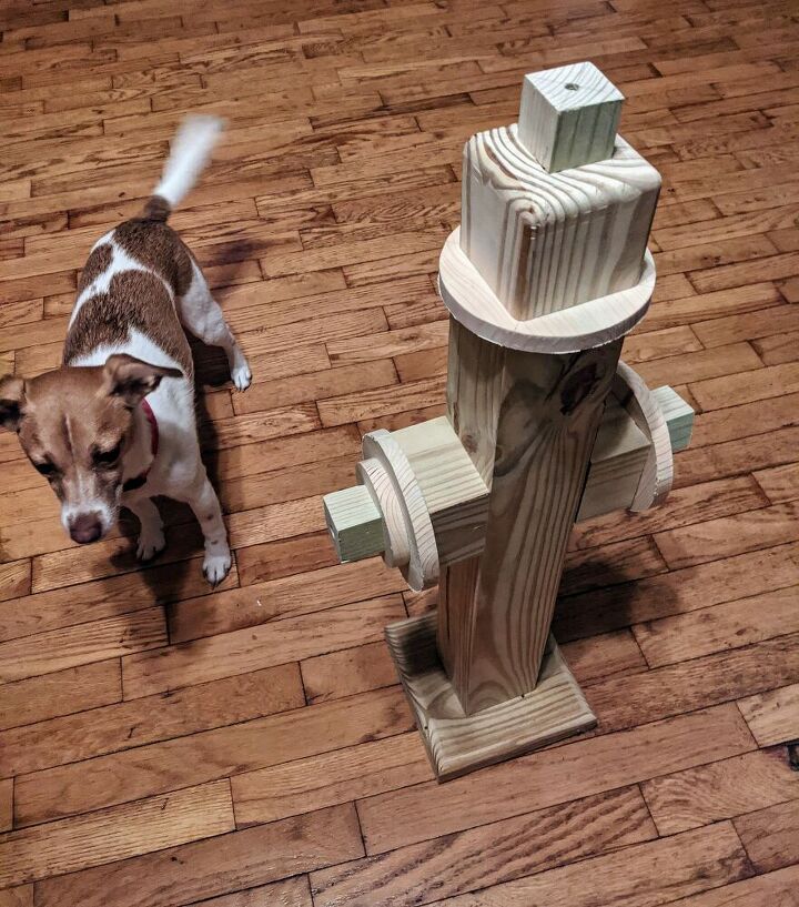 how to cheaply easily make a diy fire hydrant for your doggy, Pepper and the DIY fire hydrant