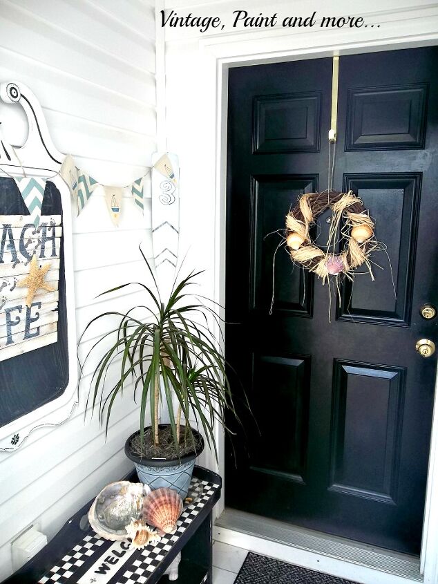 13 unique ways to make over your porch in time for summer, Give a splash of beach decor to your porch