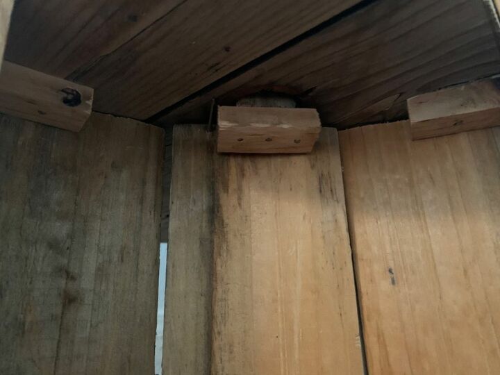 corner shelves from a wooden spool