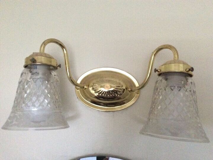 q how to paint this light fixture