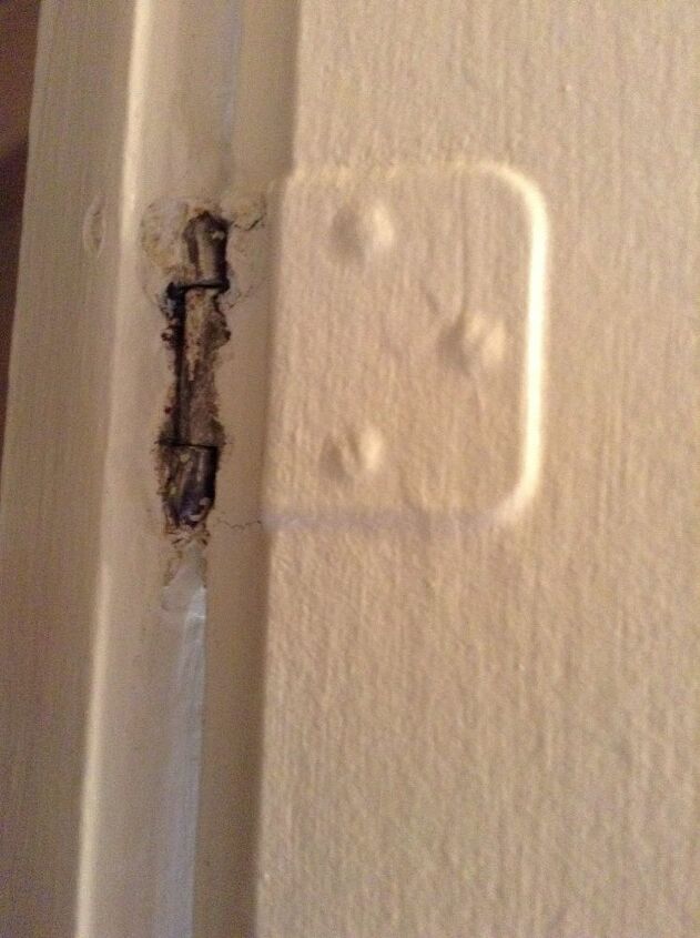 q how to remove paint from hinges