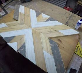 create recycled pallet wood wall art in 6 easy steps, Lay Out the Sides