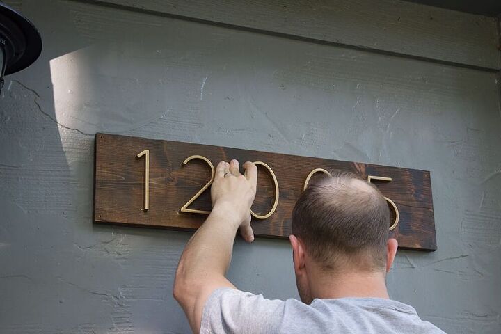 how to make a modern house numbers sign