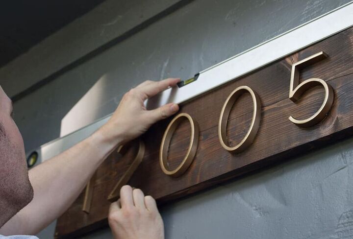 how to make a modern house numbers sign