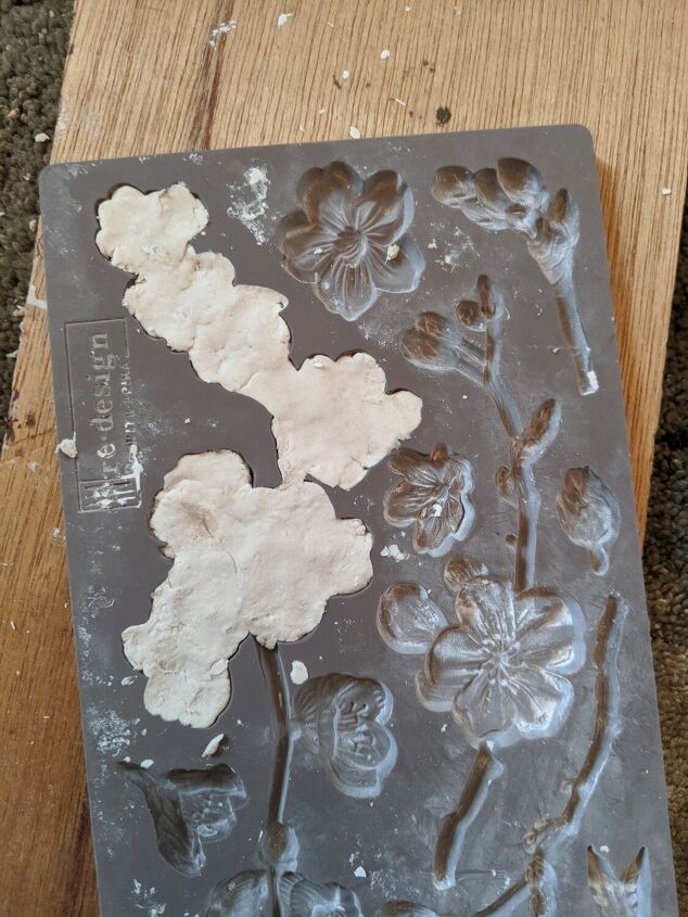 how to turn a mdf table into a work of art using paint moulds and clay