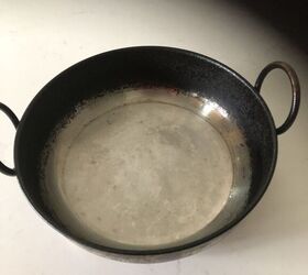 q how to clean the attached deep frying pan