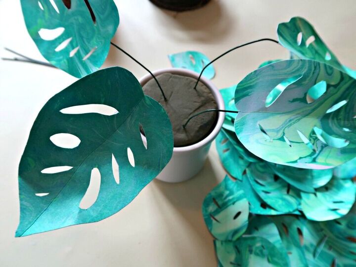 how to make a paper plant with marbled leaves