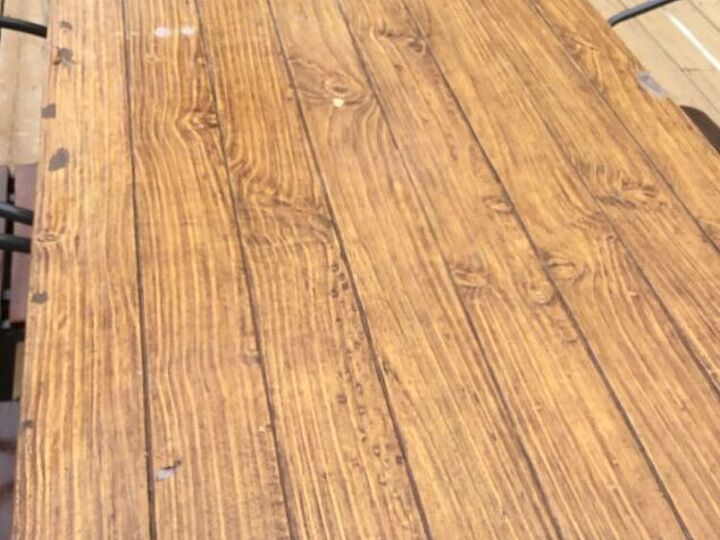 q how to refinish concrete picnic table