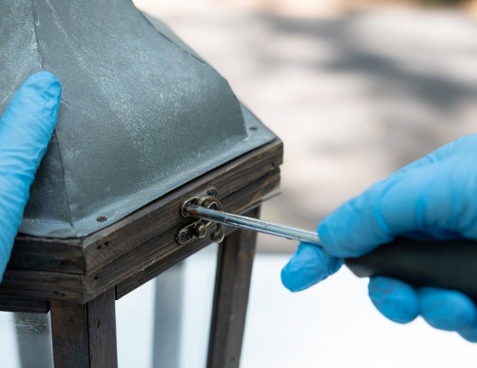 diy farmhouse chic painted wood lanterns