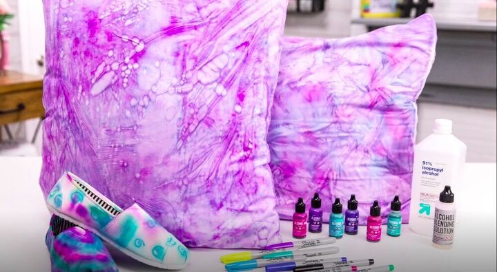 tie dye pillow covers, DIY Tie Dyed Shoes