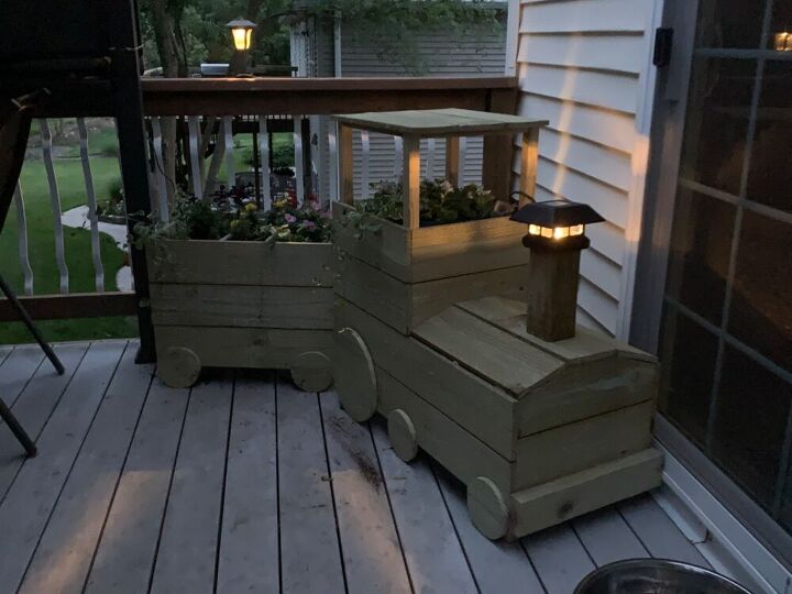 diy train planter from fence pickets