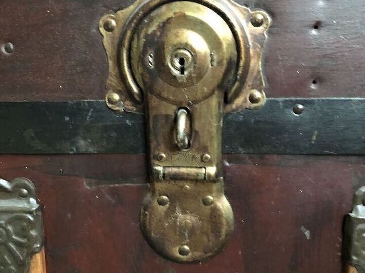 q how to unlock a locked trunk or purchase new key