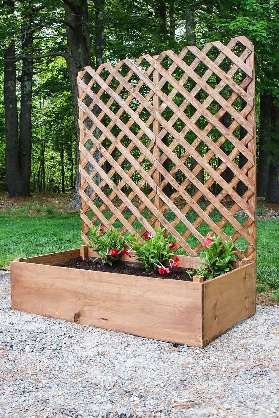 Make a raised garden planter with a trellis