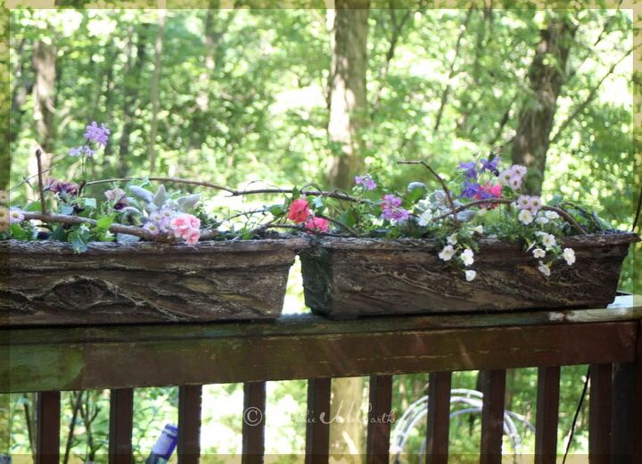 realistic bark texture with caulk and a fork easy flower box makeover