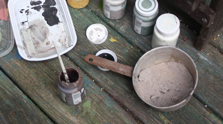 realistic bark texture with caulk and a fork easy flower box makeover