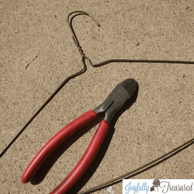 easy DIY Solar Water Fountain