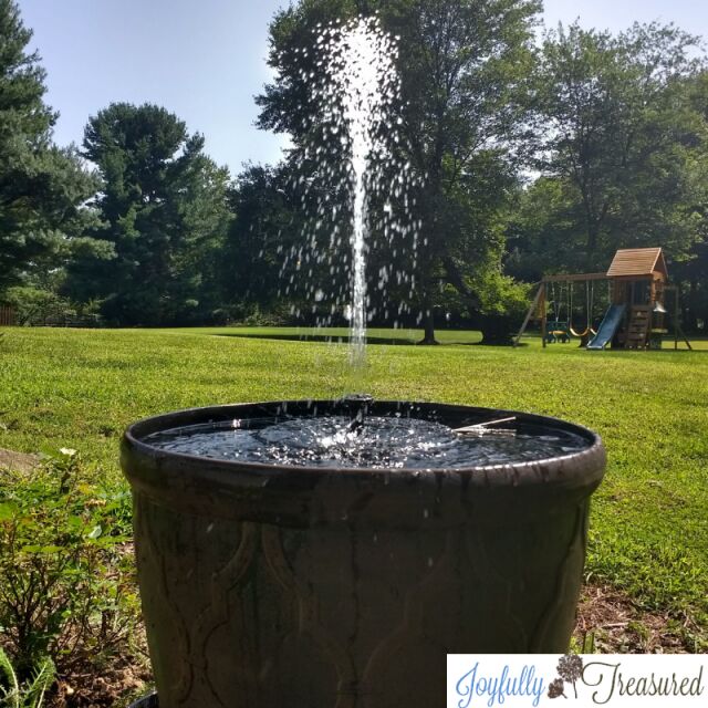 easy DIY Solar Water Fountain