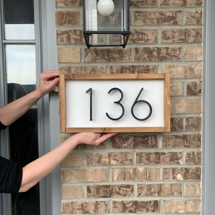 9 sleek house number ideas that ll turn heads on your block, Create a chevron pattern add a dark frame for this gorgeous contrast