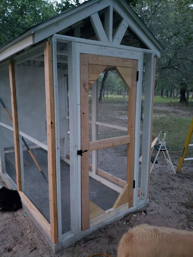 chicken coop of my dreams, Sandwiched hardware mesh