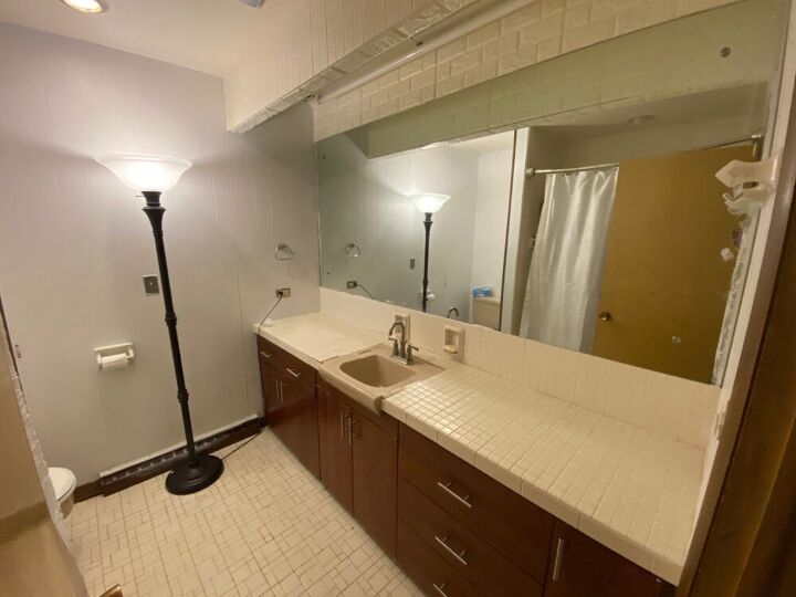 q how do i give my bathroom a face lift cost effectively