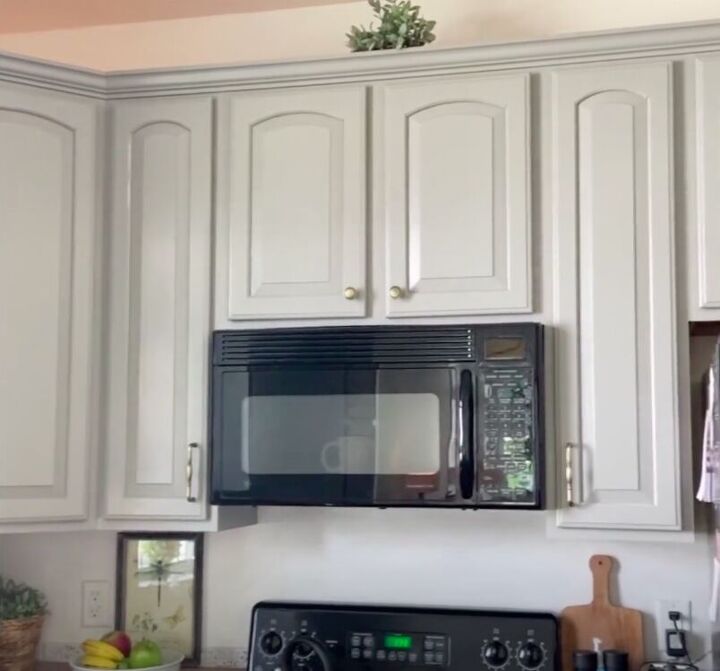 renueva los armarios de tu cocina con este tutorial de pintura, Pintar armarios de cocina grises