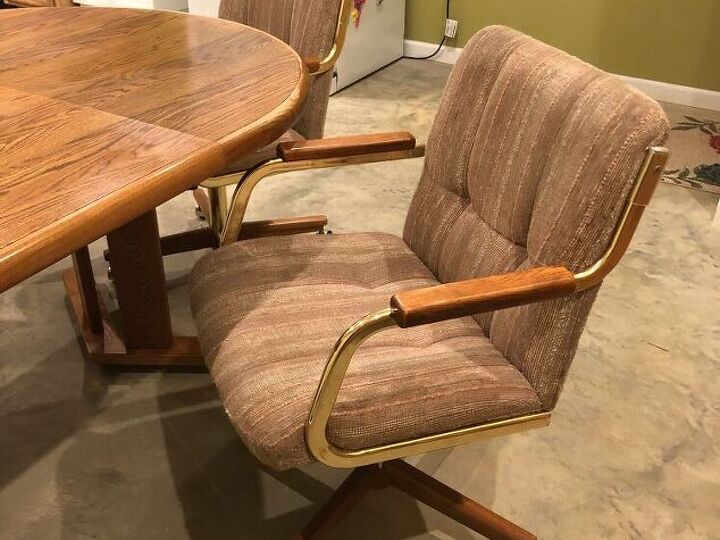 q how to paint metal pieces on chairs and giving a new life to the old