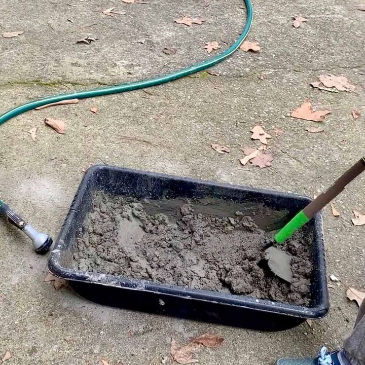 diy large concrete stepping stones shaped like natural stone