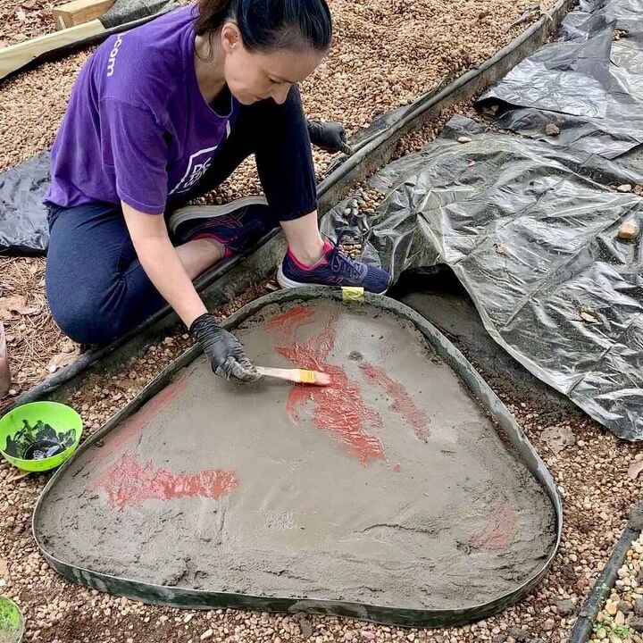 diy large concrete stepping stones shaped like natural stone