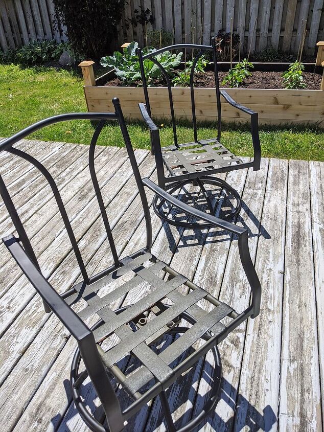 sillas de patio recuperadas