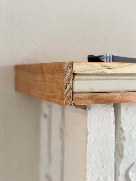 how to make a mantel with only two boards