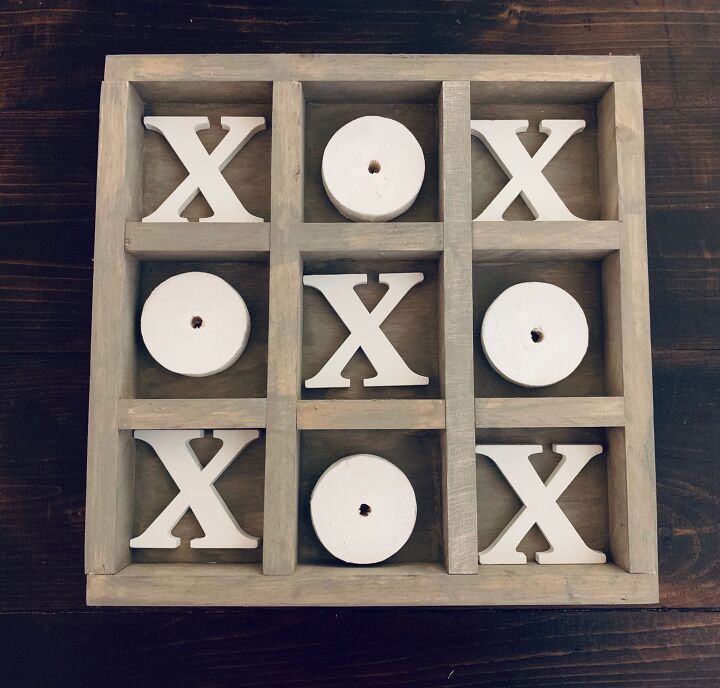 10 farmhouse art wall decor ideas on a budget, Rustic DIY Tic Tac Toe Board