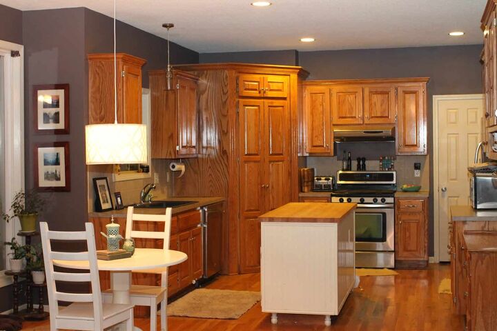 10 farmhouse kitchen makeover ideas on a budget, We re in awe of this 500 Kitchen Update