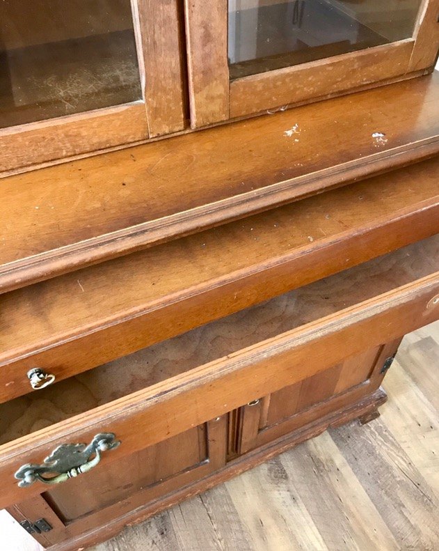 farmhouse hutch makeover