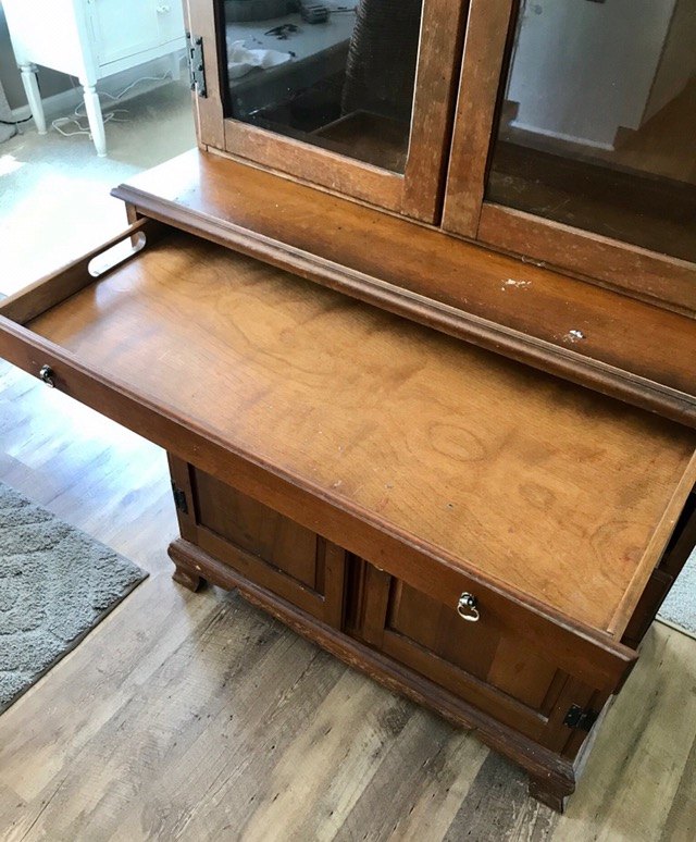 farmhouse hutch makeover