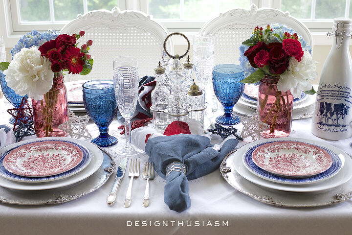 s 10 diy budget friendly july 4th party decor ideas, 4th of July Champagne Brunch Tablescape