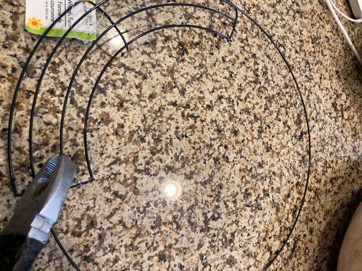 DIY Dollar Tree Wreath | Hometalk