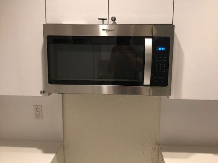 q handyman hung microwave on drywall