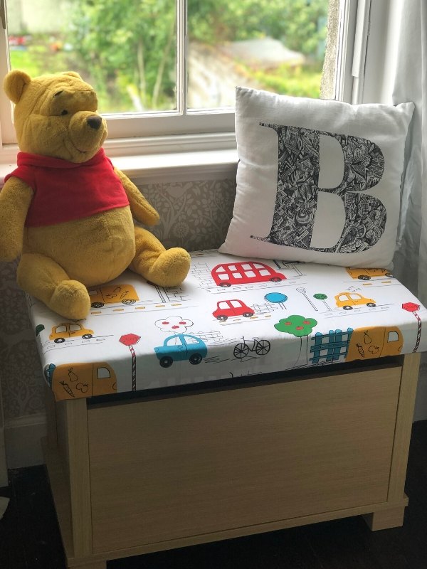 how to make a diy toy box seat cushion