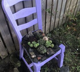 15 ideas nicas de decoracin de exteriores que harn sonrer a tus vecinos, Jardinera de silla con suculentas DIY