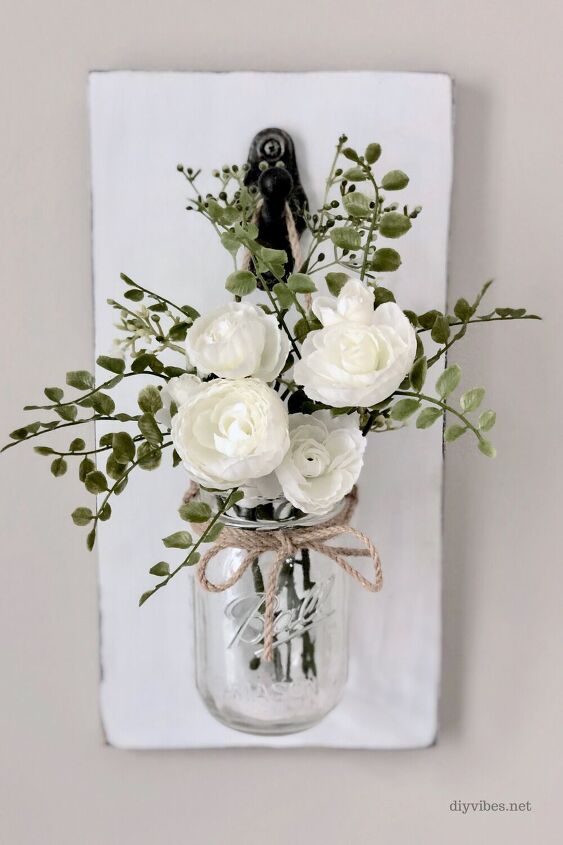 20 pretty things you can make with a glass jar this week, Wood framed flower vase
