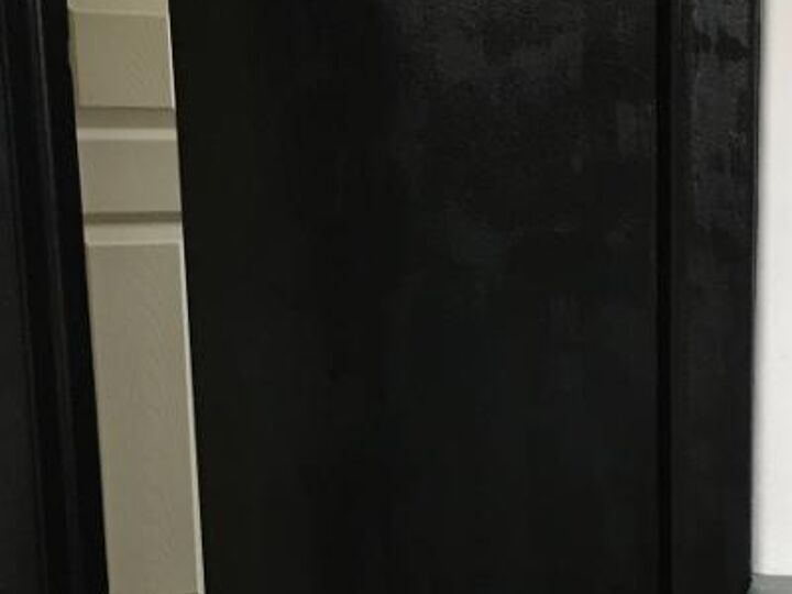 q how do i paint interior doors black