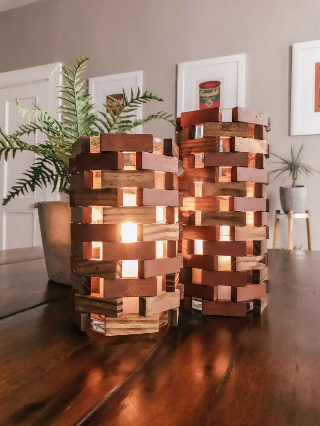 12 ideas geniales para la iluminacin de interiores y exteriores, Linternas de bloques de madera de Dollar Tree