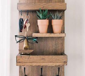 10 beautiful things you can make using scrap pieces of wood, A Vertical Entryway Organizer