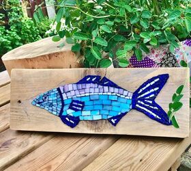 how to create a piece of art from a plank of wood and some glass tiles, Billy The Fish mosaic