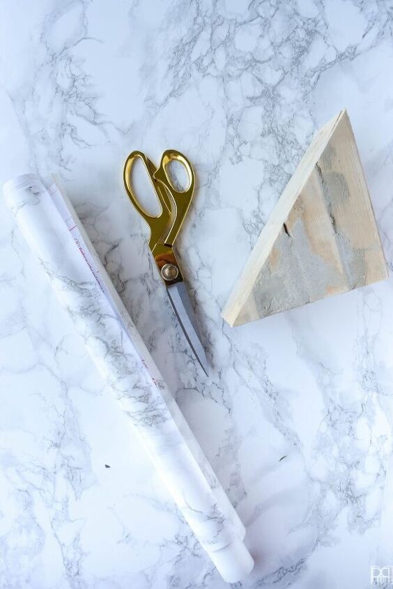 striped faux marble bookends