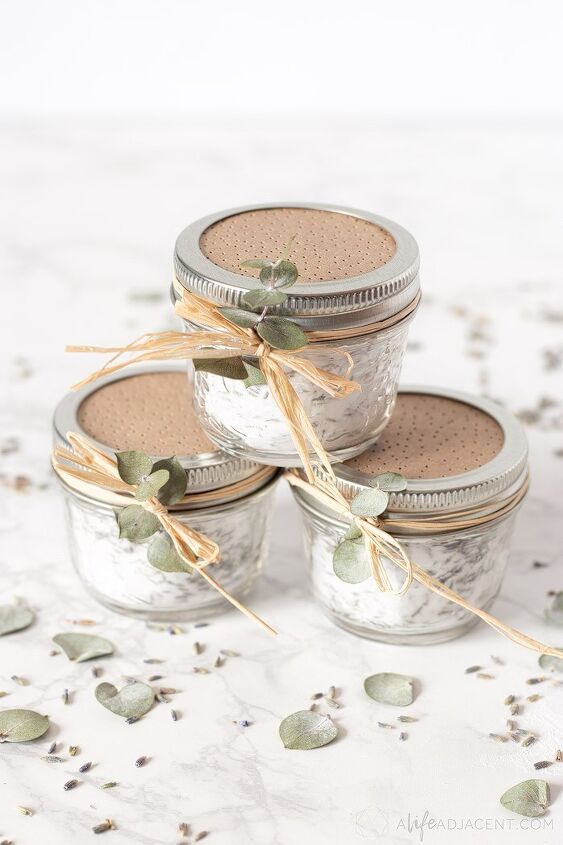 10 all natural ways to keep your home smelling fresh, Make your own DIY air freshener jars with essential oils
