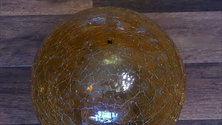 fuente de vidrio tipo globo