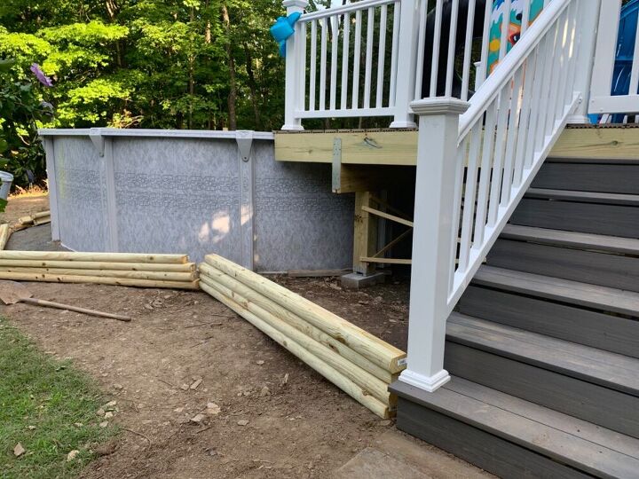q build a short retaining wall around a pool